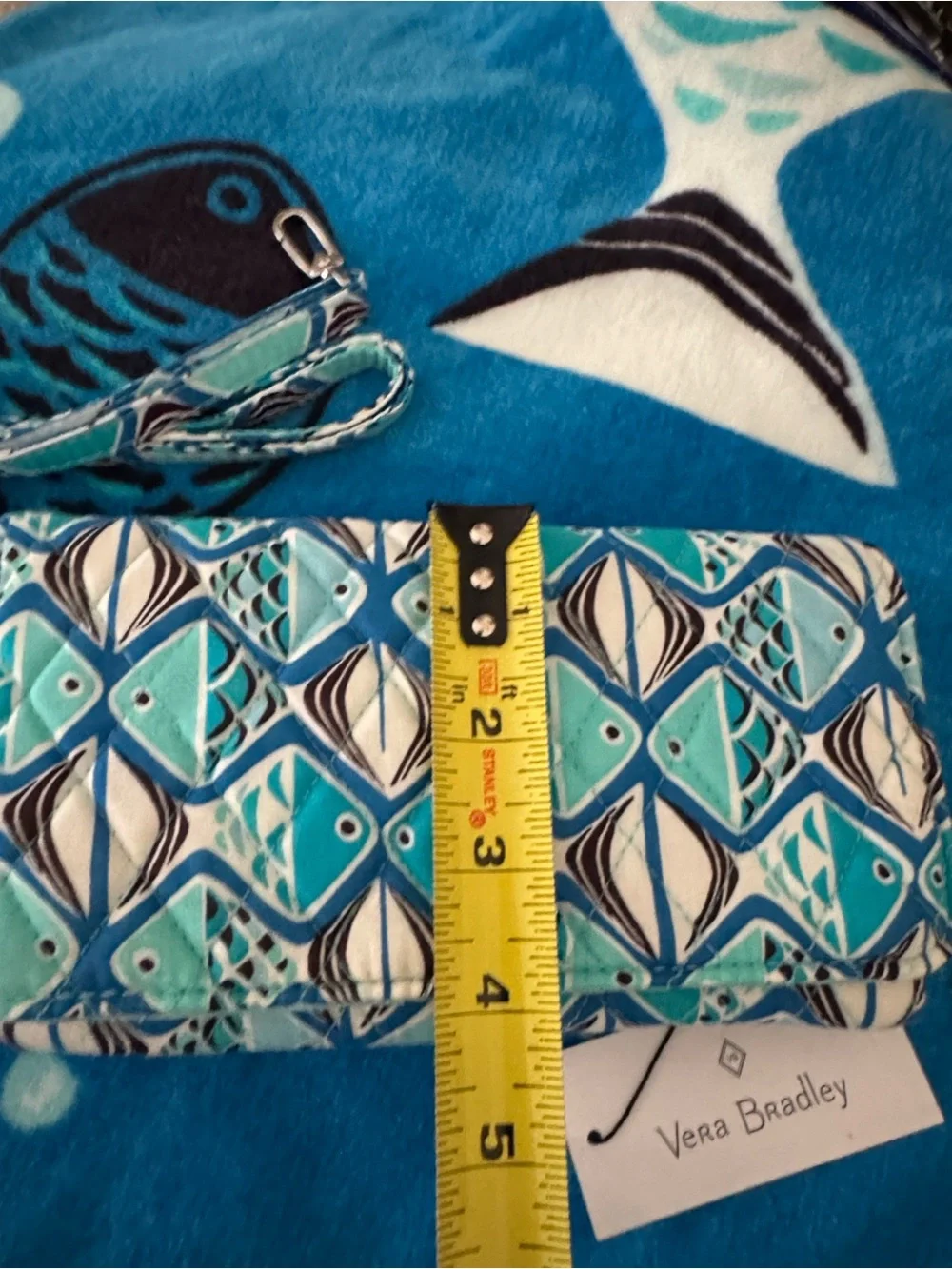 Vera Bradley Go Fish Blue wallet crossbody & matching beach towel - NWT - Picture 9 of 16